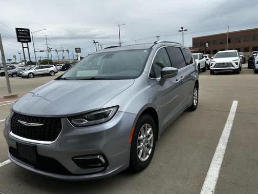 2021 Chrysler Pacifica Touring-L