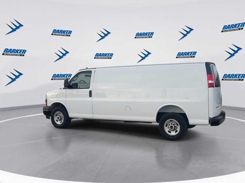 2025 GMC Savana 3500 Work Van