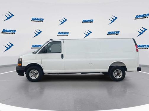 2025 GMC Savana 3500 Work Van