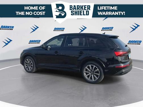 2022 Audi Q7 45 Premium Plus