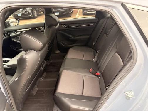 2022 Honda Accord Sport 2.0T
