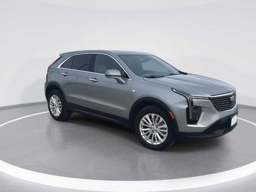 Silver Metallic 2024 Cadillac XT4 Luxury