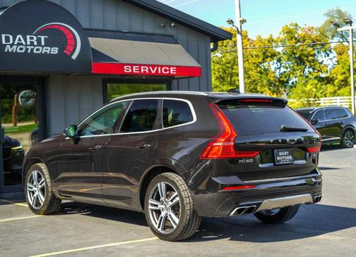 2018 Volvo XC60 T5 Momentum