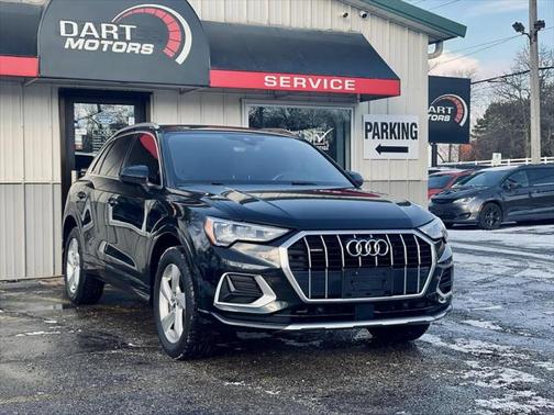 2019 Audi Q3 Premium Sport Utility 4D