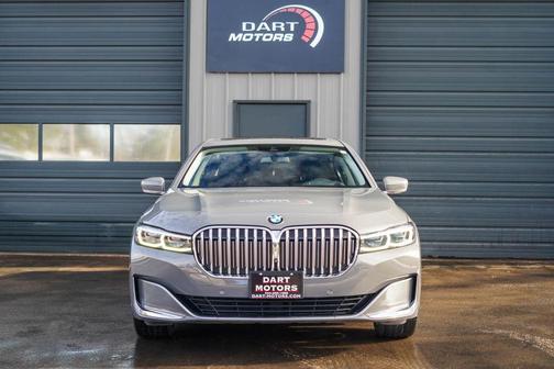 2022 BMW 740 i xDrive