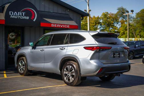 2020 Toyota Highlander Hybrid XLE