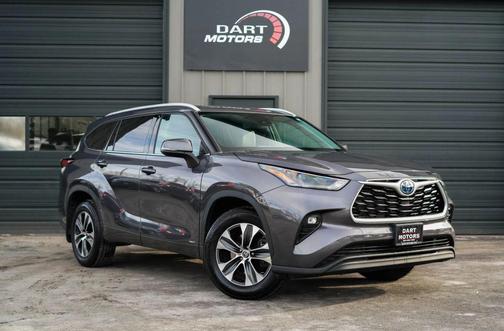 2022 Toyota Highlander Hybrid XLE