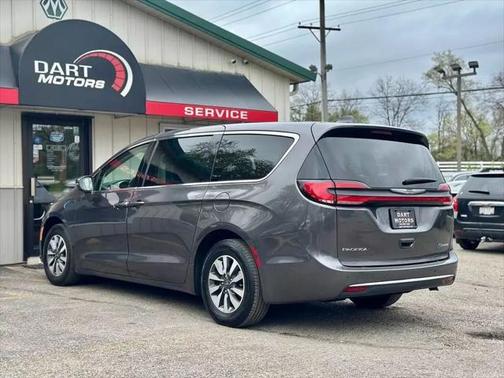 2022 Chrysler Pacifica Hybrid Touring L