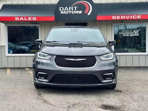 2022 Chrysler Pacifica Hybrid Touring L