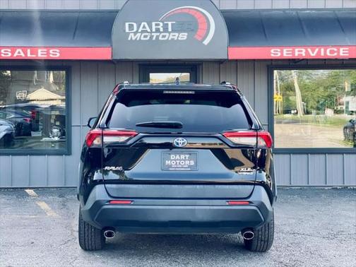 2020 Toyota RAV4 Hybrid XLE