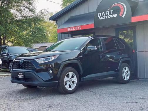 2020 Toyota RAV4 Hybrid XLE