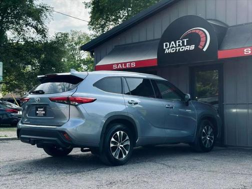 2020 Toyota Highlander Hybrid XLE