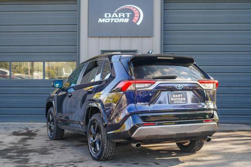 2021 Toyota RAV4 Hybrid SE