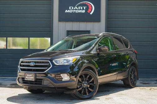 Agate Black Metallic 2019 Ford Escape SE