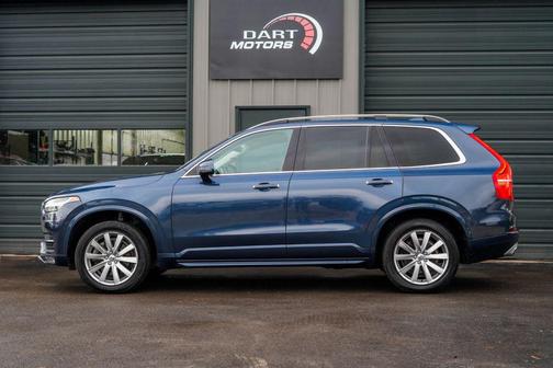 2018 Volvo XC90 T6 Momentum