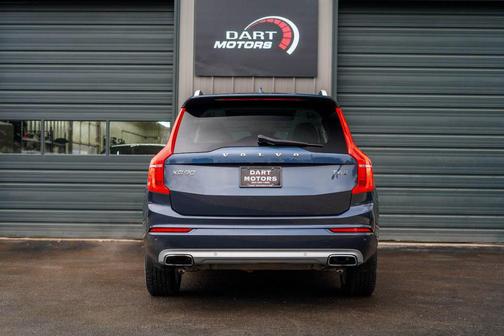 2018 Volvo XC90 T6 Momentum