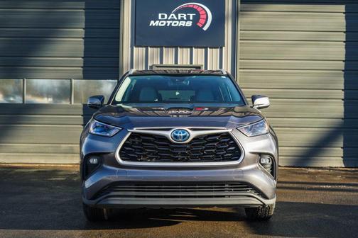2022 Toyota Highlander Hybrid XLE