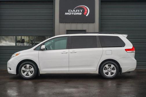 2014 Toyota Sienna LE