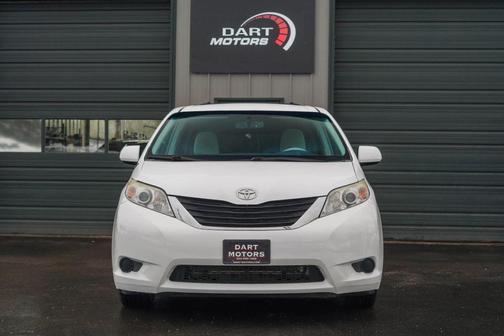 2014 Toyota Sienna LE