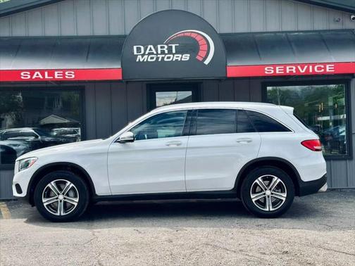 2017 Mercedes-Benz GLC 300 4MATIC