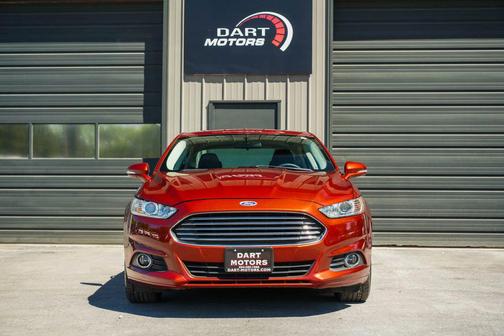 Red 2014 Ford Fusion SE