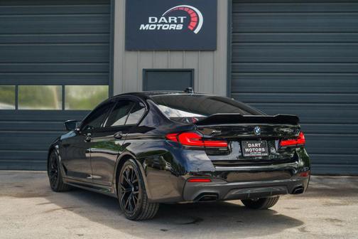Black Sapphire Metallic 2022 BMW 540 i xDrive