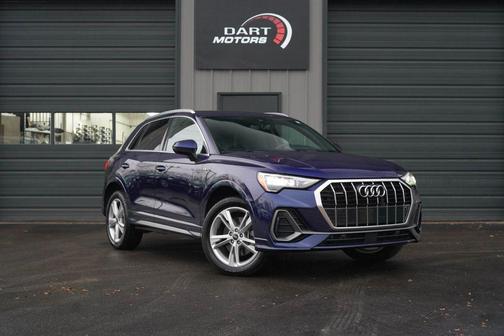 2022 Audi Q3 45 S line Premium