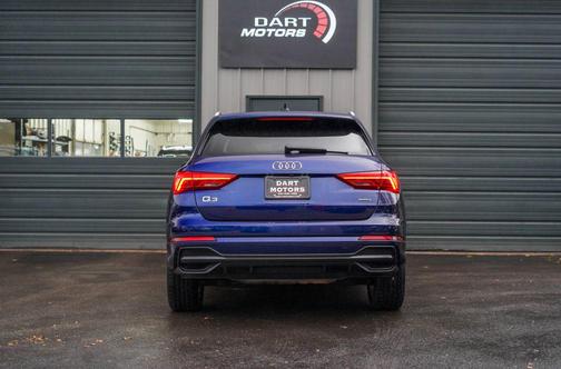 2022 Audi Q3 45 S line Premium