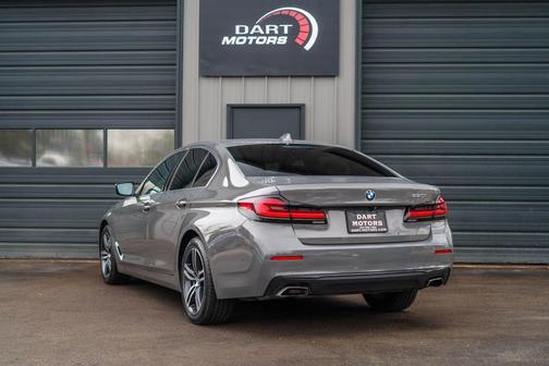 2021 BMW 530 i