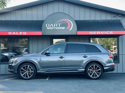 2021 Audi Q7 55 Premium Plus