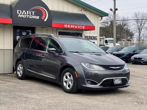 2018 Chrysler Pacifica Hybrid Touring L
