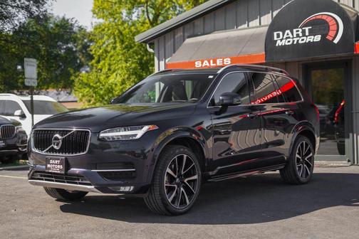 2019 Volvo XC90 T6 Momentum
