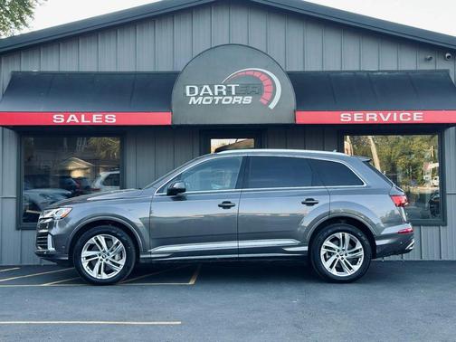 2021 Audi Q7 45 Premium Plus