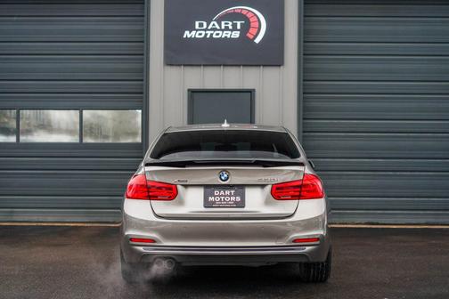 2018 BMW 330 i xDrive
