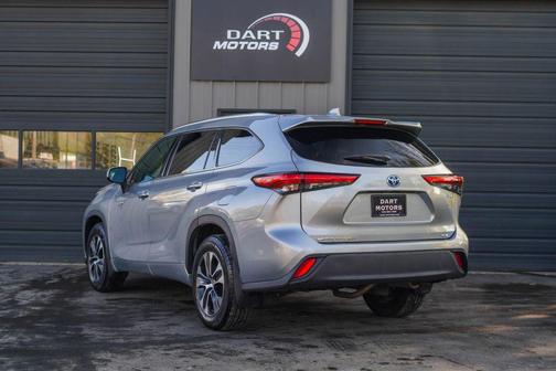 2020 Toyota Highlander Hybrid XLE