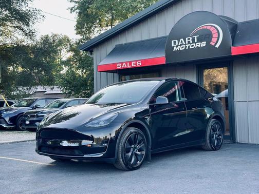 2024 Tesla Model Y Long Range Sport Utility 4D