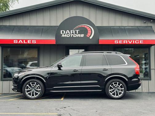 2019 Volvo XC90 T6 Momentum