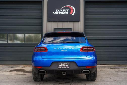 Blue 2017 Porsche Macan Macan Sport Edition