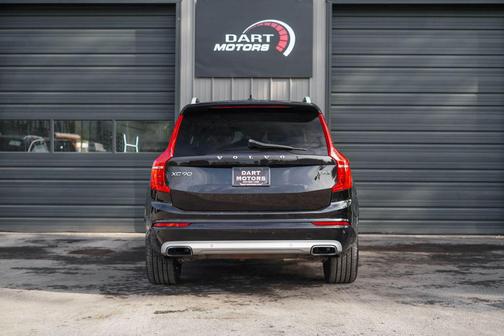 2018 Volvo XC90 T6 Momentum