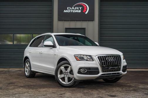 White 2012 Audi Q5 3.2 Quattro Premium Plus Sport Utility 4D