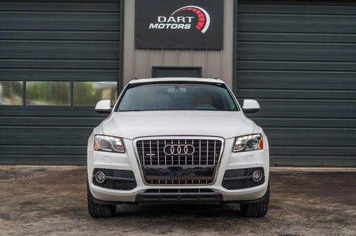 White 2012 Audi Q5 3.2 Quattro Premium Plus Sport Utility 4D