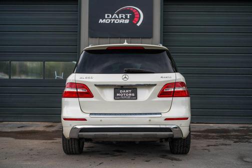 White 2012 Mercedes-Benz M-Class ML 550 4MATIC