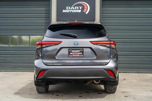 Gray 2020 Toyota Highlander Hybrid LE