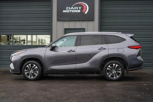 2021 Toyota Highlander Hybrid XLE