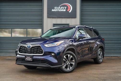 2022 Toyota Highlander Hybrid XLE