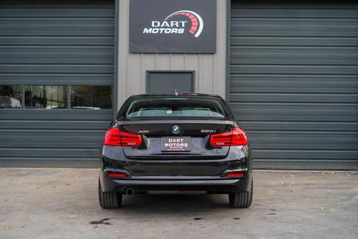 2018 BMW 320 i xDrive