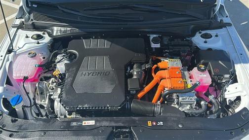 2025 Hyundai ELANTRA HEV Limited