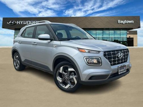 2022 Hyundai VENUE SEL