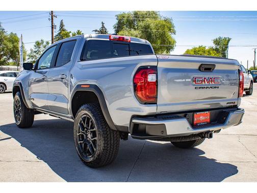 2025 GMC Canyon AT4