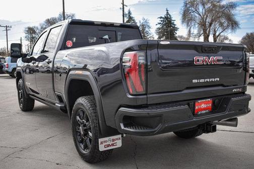 2025 GMC Sierra 2500 AT4